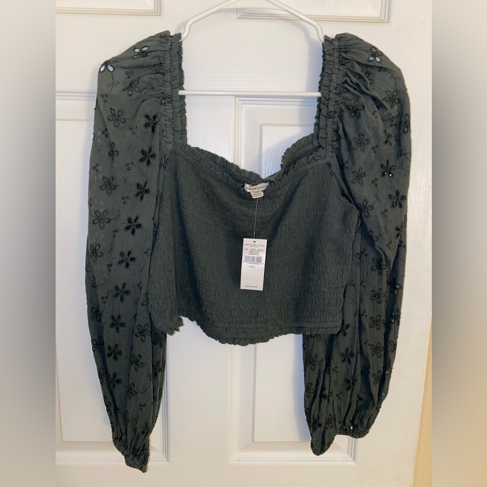 American eagle going out crop top